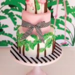 flamingo-cake-pink-green-banana-leaf