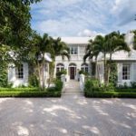 bermuda-style-john-volk-home-architecture-palm-beach-estate-section