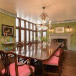 de-gournay-green-wallpaper-traditional-chinoiserie-dining-room