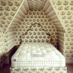 03-english-country-chic-colefax-and-fowler-best-instagrams