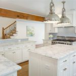 white-marble-kitchen-classic
