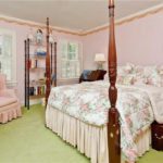pink-green-bedroom-chintz