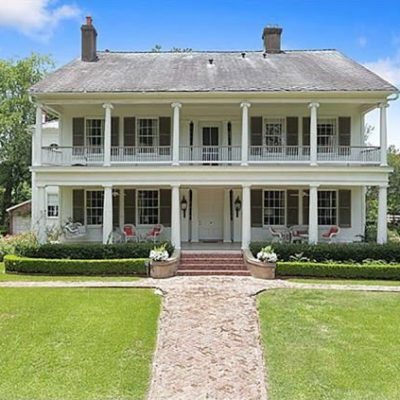 What will $899K Buy You in Natchez, Mississippi?