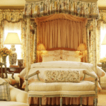 traditional-bedroom-canopy-bed-chintz