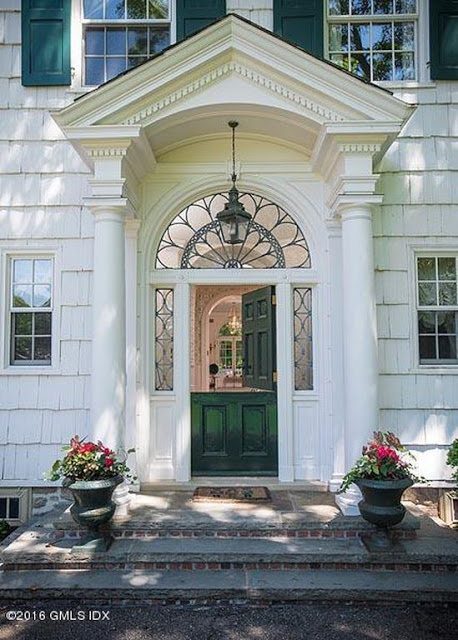 A Pretty and Preppy Home in Greenwich, Connecticut