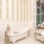patricia-altschul-bathroom-crystal-chandelier-claw-foot-tub-bathtub-monogrammed-towels