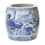 blue-and-white-planter