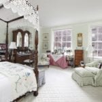 four-poster-bed-lace-quilt-bedroom