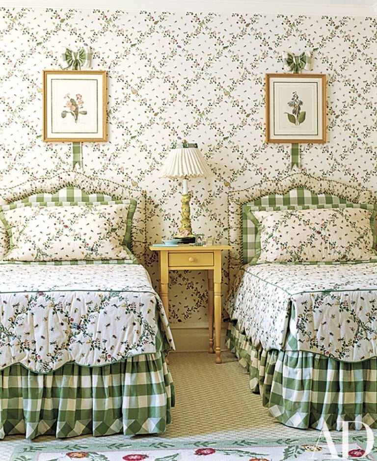 Traditional and Pretty Federal Style