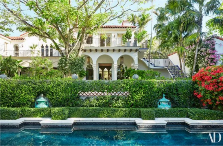 Jacques Grange refreshes a 1930s Palm Beach House