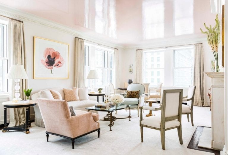 A Glamorous Pied-à-Terre by Cece Barfield Thompson