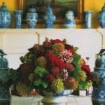 equestrian-thanksgiving-carolyne-roehm-mums-dahlias-blue-white-chinese-export-ginger-jars