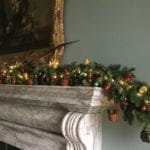 traditional-christmas-garland-fireplace-mantel-29