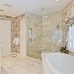 scalamandre-chinoiserie-toile-wallpaper-bathroom