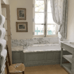 marble-bathroom-grey-paint