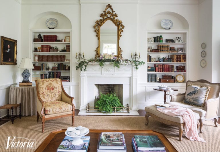 A Lovingly Restored Antebellum Home