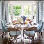 blue-white-breakfast-room-tulip-table-saarinen-spongeware