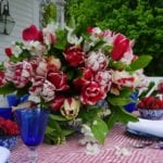 carolyne-roehm-fourth-of-july-spongeware-red-white-blue-flowers-tablescape-elegant