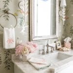 clary-bosbyshell-swan-bathroom-wallpaper-christmas-show-house-atlanta