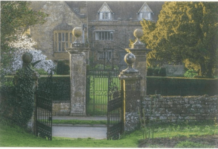 The Land Gardners at Wardington Manor