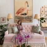 danielle-rollins-palm-beach-apartment-style-bungalow-pink-sofa-fringe-trim