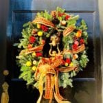 williamsburg-colonial-style-wreath-fresh-fruit-ribbons