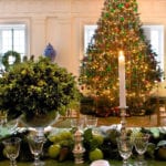 carolyne-roehm-christmas-tree-tablescape
