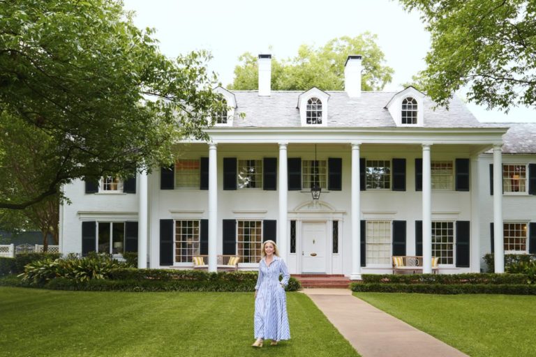 At Home in the Country with Jan Showers