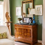 Minnette Jackson living room green painted walls-antiques-tigre-tiger-velvet-scalamandre-farrow-ball-calk-green-paint