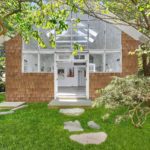 jackie-kennedy-jacqueline-onasis-summer-home-for-sale-east-hamptons-art-gallery-wildmoor