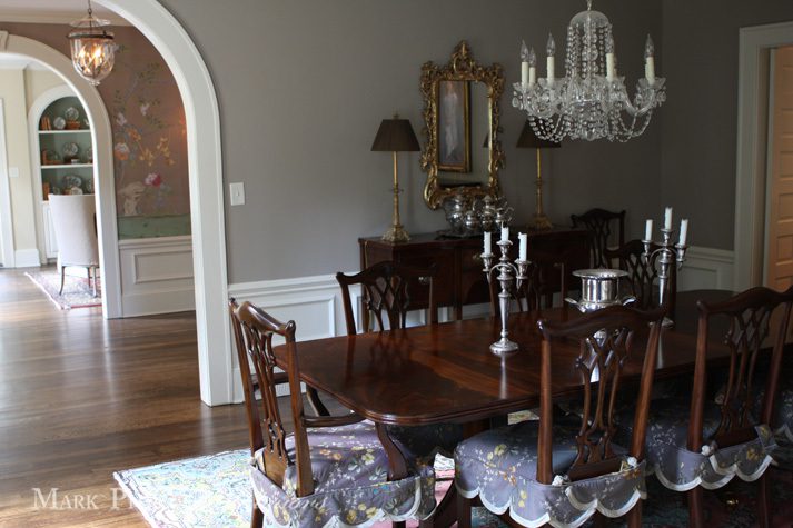 Traditional Dining Room Mahogany Brown Furniture Chairs Table Chippendale Sterling Silver Tea Set Gilt Mirror De Gournay Gracie Wallpaper Chinoiserie The Glam Pad