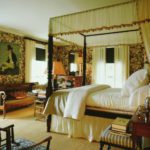 Gil-Schafer-greek-revival-house-Middlefield-bedroom-canopy-bed
