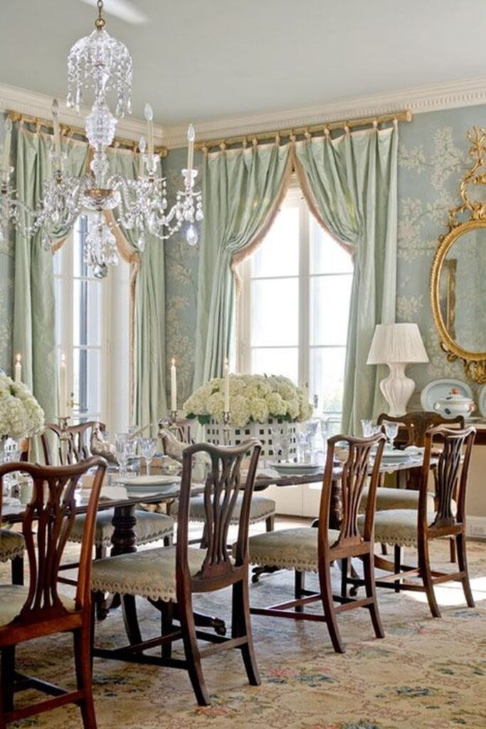 gracie-wallpaper-traditional-dining-room - The Glam Pad