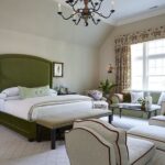 red-white-blue-patriotic-home-tour-fourth-of-july-4-John-Eason-greenwich-connecticut-home-tour-green-bedroom-chintz