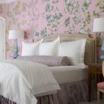 pink-gracie-wallpaper-handpainted-chinoiserie-bedroom-murano-lamps