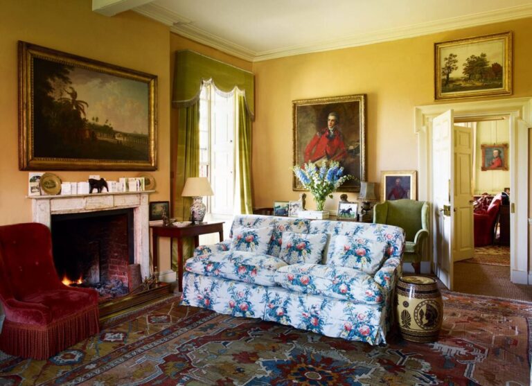 Vivien Greenock’s English Country Home