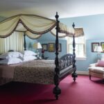 gil-schafer-connecticut-farmhouse-renovation-blue-bedroom
