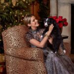 aerin-lauder-christmas-tree-holiday-puppy-leopard-chair-red-gold-elegant-decor