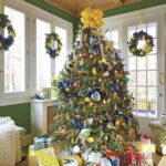 beautiful-christmas-tree-southern-living-schumacher-citrus-garden-tree-skirt