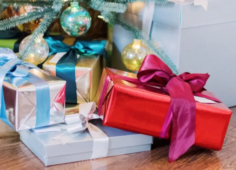 10 Tips for Holiday Decorating by Christian Ladd