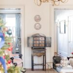 instagram-southern-living-christmas-monica-lanvin-label-rose-medallion-famille-plates-antiques-grandmillennial-holiday-decor