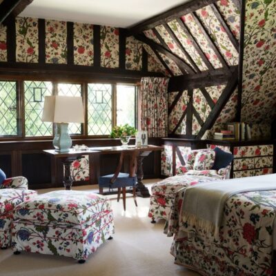A Romantic English Country Home by Joy Moyler