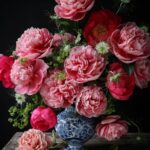 Natasja-Sadi-Cake-Atelier Amsterdam-flowers-arramgement-delft-blue-delftware-vase