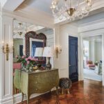 Phillip-Thomas-Manhattan-apartment-jewel-box-glamorous-old-navy-benjamin-moore-foyer