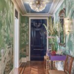 gracie-wallpaper-foyer-entrance-manhattan-home-tour-glamorous-old-navy-benjamin-moore-lacquered-door