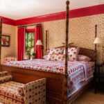 mark-d-sikes-waco-texas-1930s-home-southern-home-red-bedroom-poster-bed