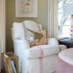 nicola-bathie-mclaughlin-home-tour-interior-design-jewelry-nursery-chinoiserie-pillow-pink-vintage-murano-lamp