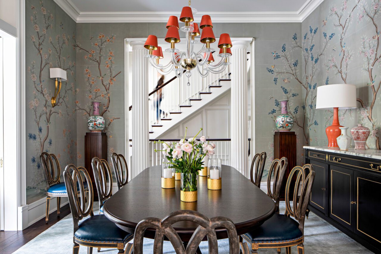 tom-stringer-interior-design-chicago-row-house-glamorous-chinoiserie- wallpaper-dining-room - The Glam Pad