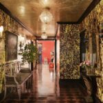 Chiqui-Woolworth-colorful-manhattan-apartment-hallway-faux-tortoiseshell-walls-wallpaper
