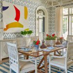 phoebe-howard-palm-beach-dining-room-abstract-art